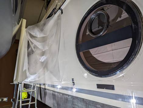 фото нанесение защитных покрытий на гелькоут яхты